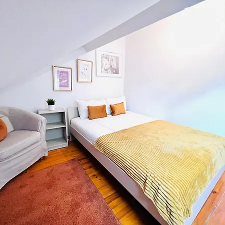 Centre Of Lisbon, Ideal For Tourists Хостел Лісабон