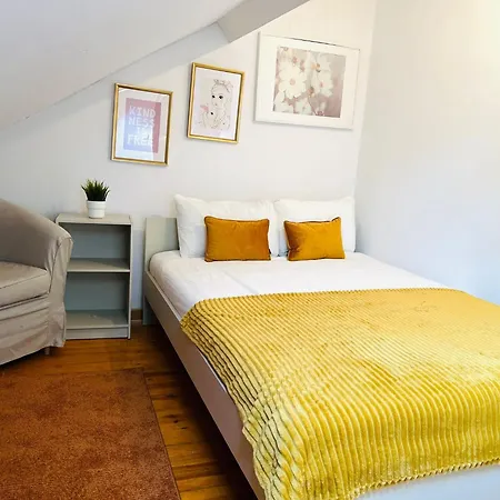 Hostel Centre Of Lisbon, Ideal For Tourists *